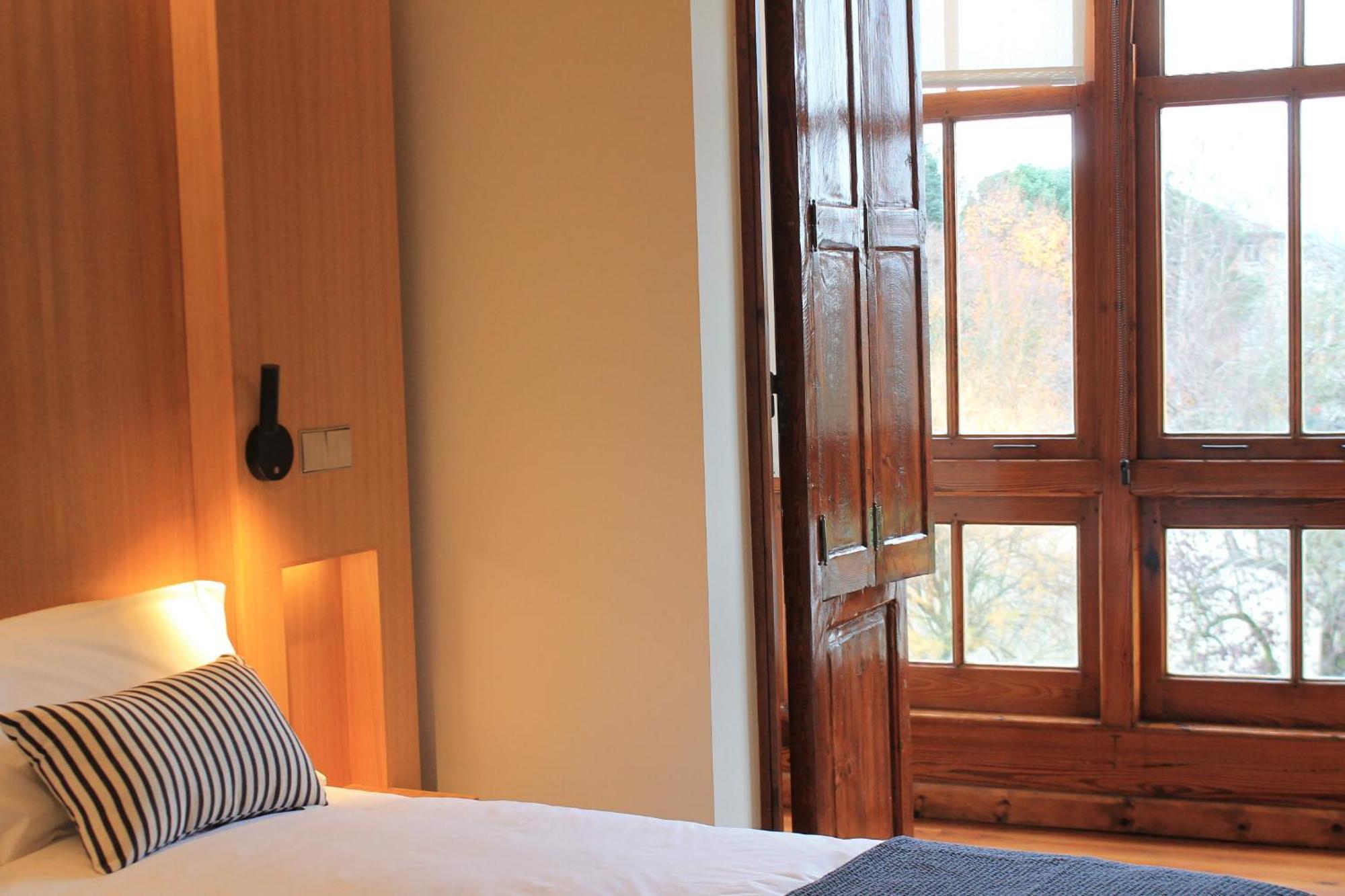 Hotel Miralrio 3*
