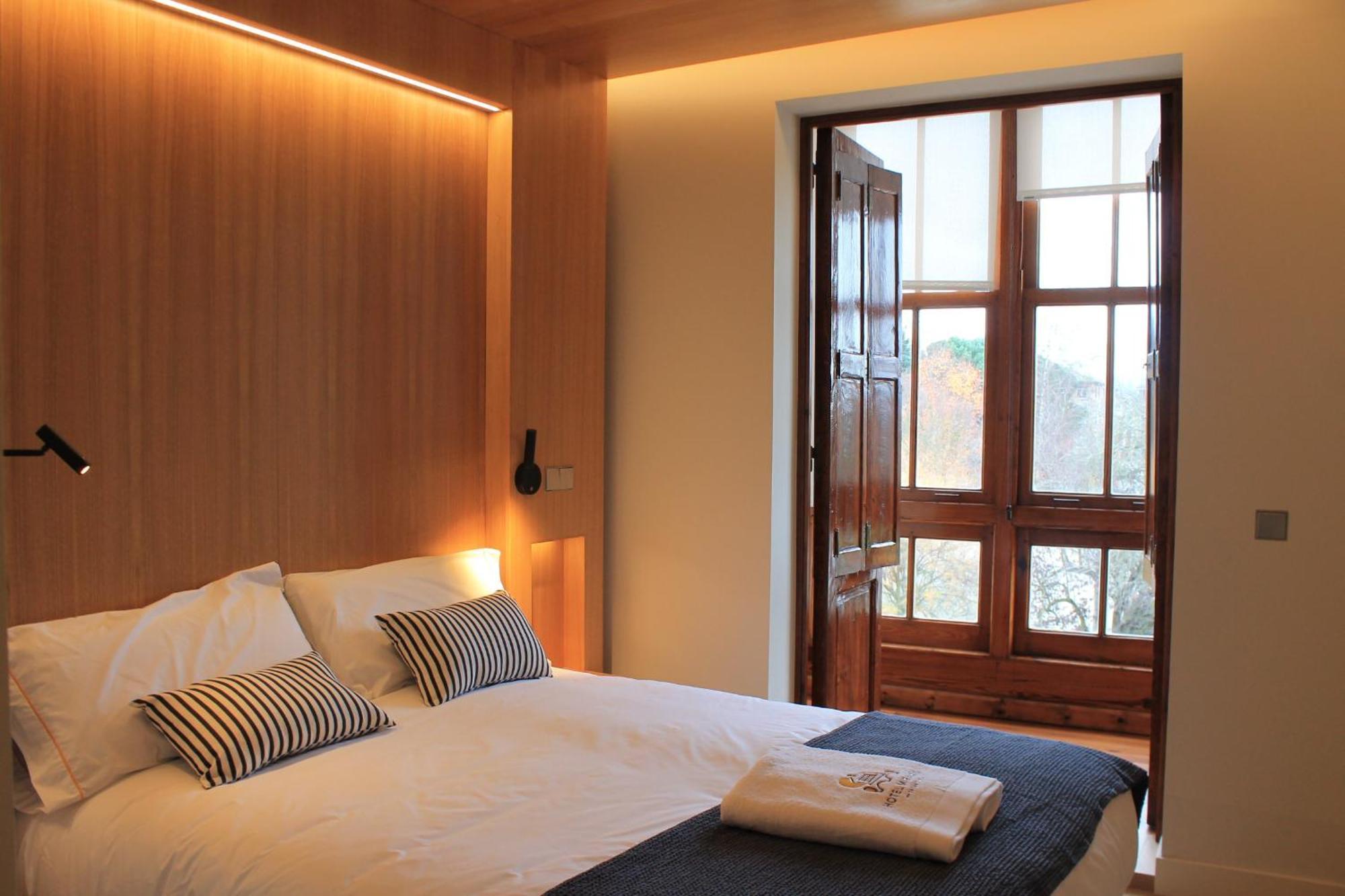Hotel Miralrio Cacabelos (Leon)